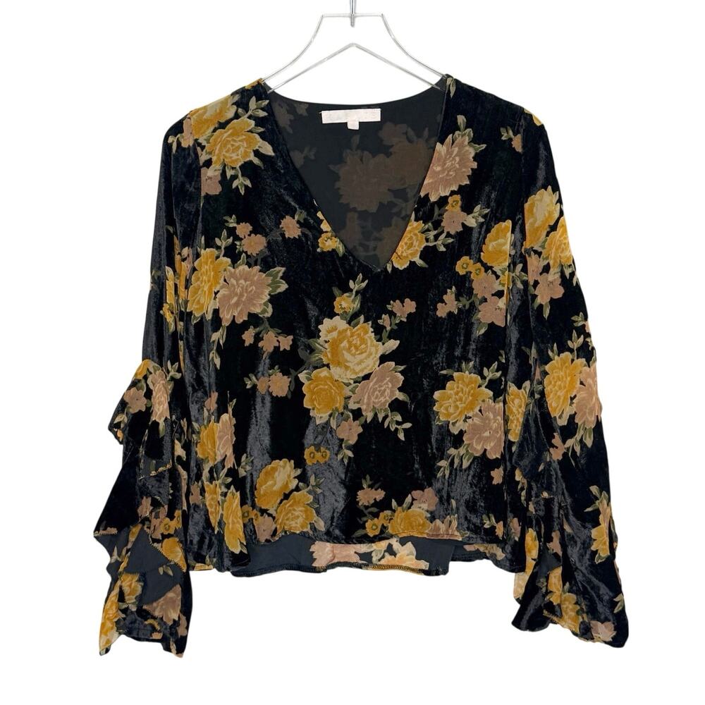 Karlie Black Velvet Floral Flowy Sleeve Blouse M Ruffle Sleeves Fairy Goth 90s